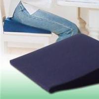 傾斜型クッション