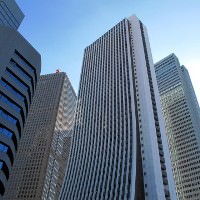 夏のオフィス街