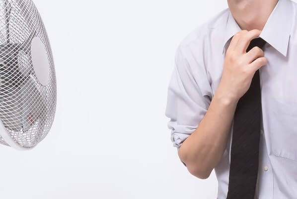 クールビズでも暑い