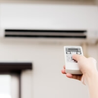 エアコンのスイッチオン