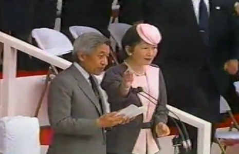 今上陛下を身を挺してお庇いになる皇后陛下