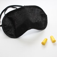 耳栓とアイマスク